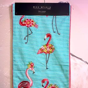 Max Studio flamingo 🦩 table runner
